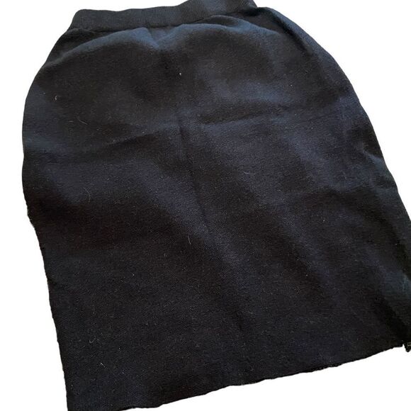 SHEIN size small black sweater feel skirl like new slit in back - Picture 1 of 3